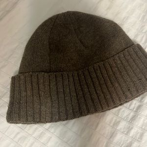Men’s Bennie